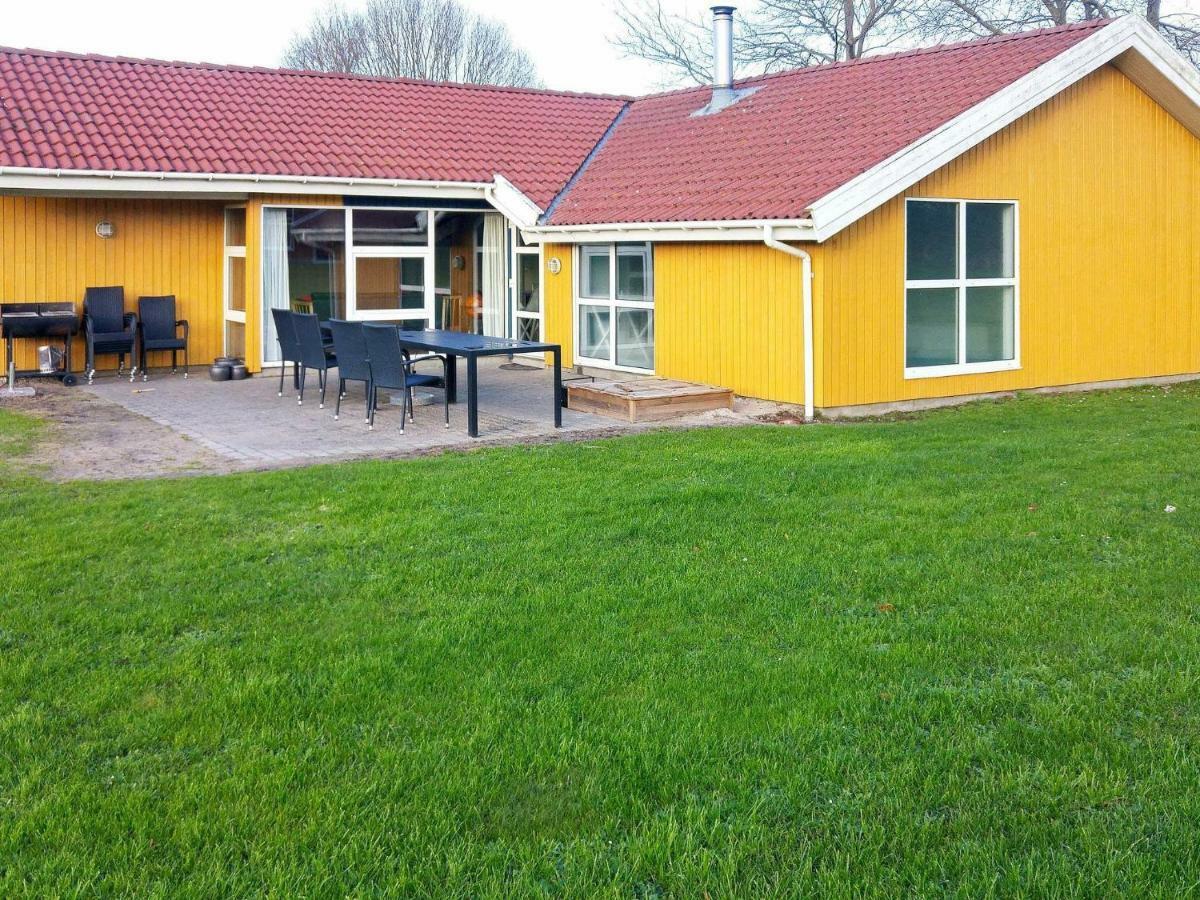 12 Person Holiday Home In Nordborg Exterior foto